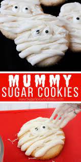 A Fun Halloween Cookie Recipe That Kids Can Make These Mummy Cookies Are A Super Simple Sugar Cookie Perfect Mummy Cookies Halloween Sweets Easy Sugar Cookies