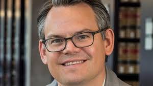 President Obama shares third-year's letter with NASA officials