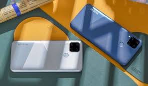 Features 6.5″ display, mediatek helio g35 chipset, 6000 mah battery, 128 gb storage, 4 gb ram, corning gorilla glass. Realme C15 C12 Bring Huge 6 000mah Batteries To The Budget Phone Segment The Financial Express