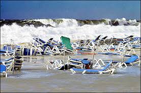 Warning signs of tsunami • an earthquake is a natural tsunami warning. Scientists Volcano Could Swamp U S With Mega Tsunami