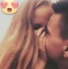 Se vede clar că „mai (fără cratimă) are o mai e luna mea preferată. M Ai FÄcut Sa Te UrÄsc Home Facebook