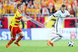 Drużyna aleksandara vukovicia w końcu zagrała dobry, równy mecz od pierwszego gwizdka. Jagiellonia Bialystok Legia Warszawa Online Na Zywo Jagiellonia Legia Live Transmisja Online Z Meczu Jagiellonia Legia Stream W Internecie Super Express