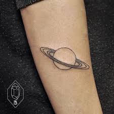 Saturn Tattoo Ile Ilgili Gorsel Sonucu Astronomi Dovme Tattoo Dovme Fikirleri