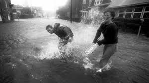 Hurricane bob roared ashore twice in rhode island on the afternoon of august 19th 1991: Jhwkcsq7esnylm