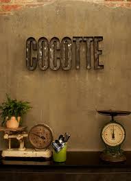 Mechant Studio Blog Let S The Walls Talk Design De Restaurant Branding De Restaurant Panneau Signalisation