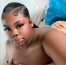 Are there any safe and reliable tattoo artists in Middletown or the  surrounding area?