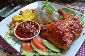 Amie S Little Kitchen Nasi Lemak Ayam Panggang Pedas Madu Nasi Lemak Ayam Panggang Makanan