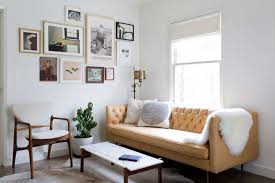 15 Simple Small Living Rooms That Maximize Minimalist Style In 2020 Rectangle Living Room Small Living Room Decor Small Living Rooms