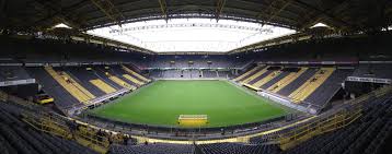„wenn man sich mit ihm unterhält und wenn man sieht, wie er spielt, kann man kaum glauben, dass er erst 17 ist. Borussia Dortmund Vs Eintracht Frankfurt At Signal Iduna Park On 14 08 21 Sat 18 30 Football Ticket Net