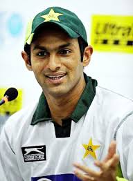 Shoaib Malik recalled to test side after five years