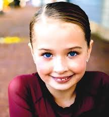 Cora Stevens's Instagram, Twitter & Facebook