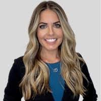 Mandy Welsh's Instagram, Twitter & Facebook