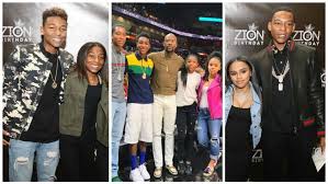 Floyd mayweather's eldest daughter is proud of her celebrity status, and flaunts it whenever she can. Floyd Mayweather S Kids 5 Of Your Burning Questions Answered