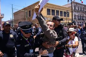 📰 El CEN de Morena comparte comunicado de prensa: MORENA CONDENA REPRESIÓN  CONTRA JÓVENES EN AGUASCALIENTES Desde Morena Nacional condenamos  enérgicamente la represión ejercida por la policía estatal de  Aguascalientes contra jóvenes