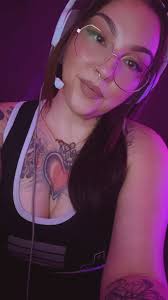 Twitch streamer introduction and self-promotion for gaming content