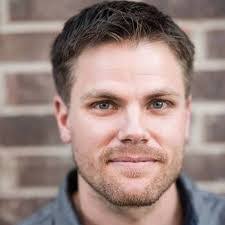 Jesse Newell's Instagram, Twitter & Facebook