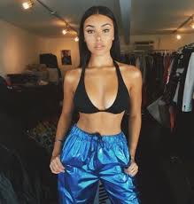 These 3 madison beer iphone wallpapers are free to download for your iphone x. 39 Hot Pictures Of Madison Beer Will Make You Want 730x768 Download Hd Wallpaper Wallpapertip