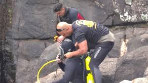 Han spiller hovedsageligt som forsvarer for. 6agd9opjajp1lm