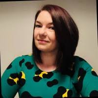 I just read an article by IDEO's Design Director, Gemma Lord, about how the  role of #designers is evolving (https://lnkd.in/eKM88uqQ).