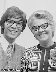 Discover 57 Cagebirds Fads and Avant Garde Makeup Ideas