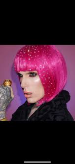 Jeffrey Star in a wig. : r/HaileyBaldwinSnark