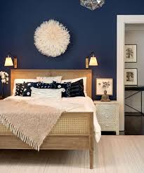 1001 Astuces Quel Mur Peindre En Fonce Pour Agrandir Une Piece Deco Chambre Bleu Deco Chambre Couleur Deco Chambre A Coucher
