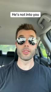 Signs he’s not into you… #women #datingadvice #littlethings