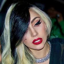 Britney仍在享受她的假期👙🩷