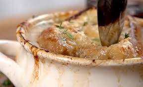 La Meilleure Soupe A L Oignon A La Mijoteuse Recettes Ma Fourchette Food Snack Recipes Desserts