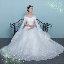 Die silberne und die goldene hochzeit kennen viele. China Eleganter Satin Hochzeitskleid Mit Spitze Und Schal Dream 100045 Kaufen Brautkleid Auf De Made In China Com