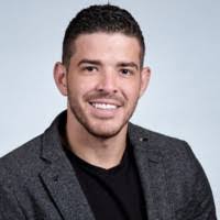 Jesus Dones's Instagram, Twitter & Facebook