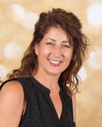 It is with heavy hearts we share the passing of one of our beloved former  EHS teachers, Cheryl Frank. Mrs. Frank worked at EHS from 2003