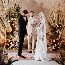 Wish good morning my love! to your partner with these good morning love quotes, pictures, poems and sms text messages.start their day off full of love by sharing your feelings and showing them how much you love them. 13 Romantic Poems To Read At Your Wedding Ceremony