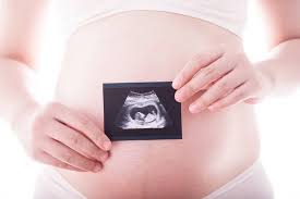 Perkembangan janin bulan ke 4;bayi sudah mulai dapat mendengarkan ibunya, mendengarkan denyut jantung, suara perut, dan juga suara anda. Detak Jantung Janin Lemah Apakah Pertanda Buruk Bagi Kehamilan