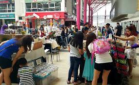 This page is about sunway giza mall shopping centre in malaysia. Best Markets And Bazaars In Kuala Lumpur To Visit Travel Food Lifestyle Blog