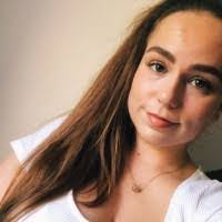 Vickie Lenz's Instagram, Twitter & Facebook