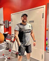 Sat 7th mar 2020 20:52. Anis Don Demina On Twitter I Toppform Och Redo For Att Programleda Melodifestivalen Pa Lordag