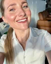 Girlies girlies girlies we can do it too 💪🏼💕 September is a big month  for me for a few reasons this year so I just wanted to spread some positive  energy to