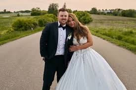 Love Is Blind's Taylor Haag and Daniel Hastings Get Married for the Second  Time