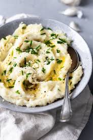 Creamy Garlic Mashed Potato Cupful Of Kale Recipe Garlic Mashed Potatoes Mashed Potatoes Vegan Garlic Mashed Potatoes