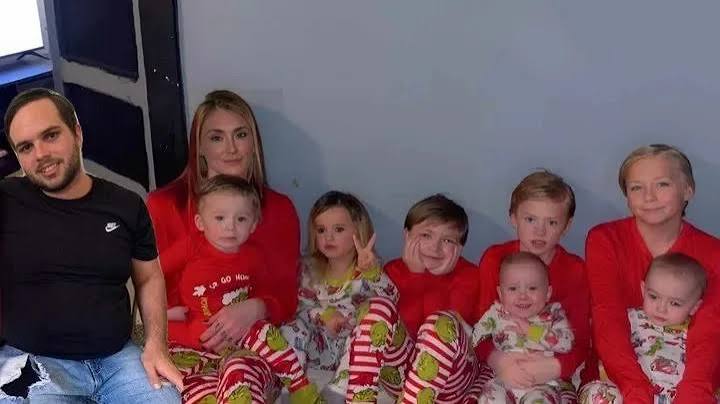 Community rallying around family who lost five members in a fire