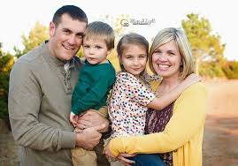 4 Person Family Poses Shinealightphotography Families Oklahomaphotographer Family Posing Family Portraits Oklahoma Photographers