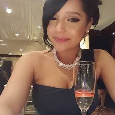 Elizabeth Muniz's Instagram, Twitter & Facebook