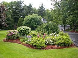 51 Smart Ideas To Make Evergreen Landscape Garden On Your Front Yard Japanese Garden Landscape Backyard Landscaping Designs Island Landscaping