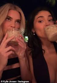 Can you name all of Hailey Bieber's best friends? Hint: one is a '90s  supermodel, another is a Hadid