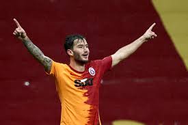 Adrian ilie'nin 3 gol attığı maçta g.saray 'a tarihi derbi zaferini getiren diğer goller suat (2) ve hakan ünsal'dan gelmişti. Tff Slaps Galatasaray S Ogulcan Caglayan With 6 Match Ban Daily Sabah