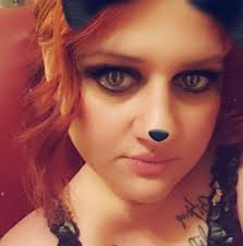 Christine Biddle 更换了头像。