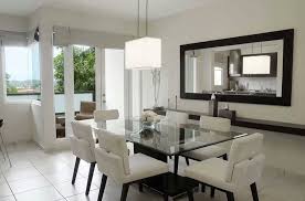 Aquí te mostraremos las últimas tendencias en decoración de comedores modernos y elegantes para 2021 2022. Mi Nuevo Juego De Comedor Home Decor Modern Style Decor House Interior