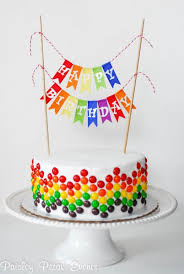 And just in case you are running out of ideas, we have. 20 Birthday Cake Decoration Ideas