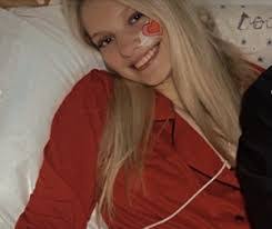 Erika Holder's Instagram, Twitter & Facebook